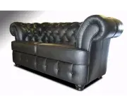 Chesterfield Winchester: Pohovka pro 2 osoby
